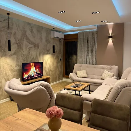 Sky View Apartment