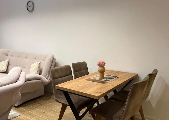 Sky * نوفي بازار